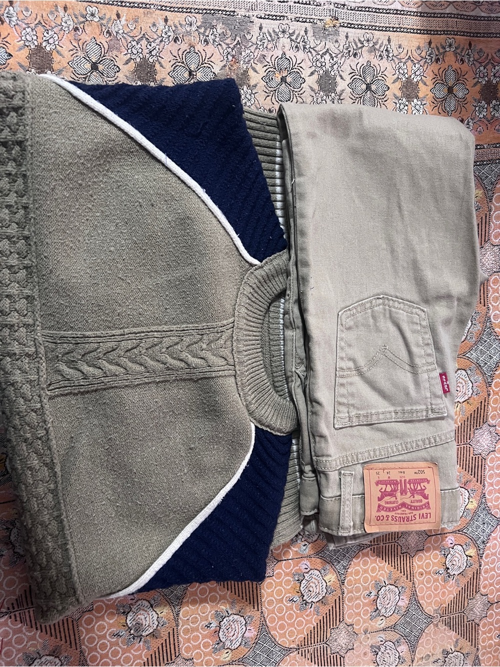 Levi's Kids Tan Jeans with Khaki Tone and sweater boys size 7-8